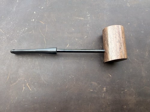 Tobacco sitter pipe - tobacco, pipe.