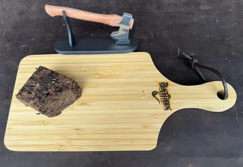 Pipe tobacco plug cutting - tobacco,